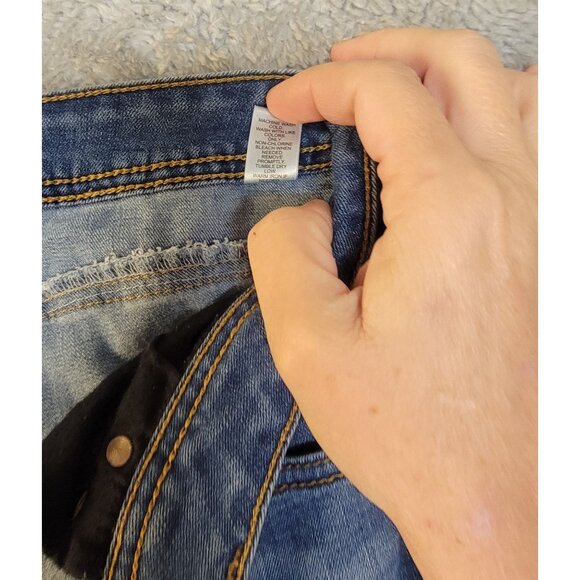 C Est. 1946 Denim Shorts. Size: 16W - Picture 13 of 15